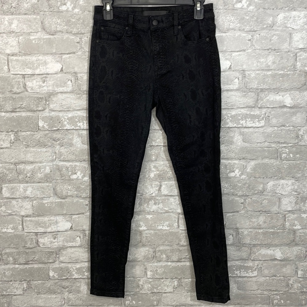 Joe’s The Icon Mid Rise Skinny Ankle in Black Snake Print